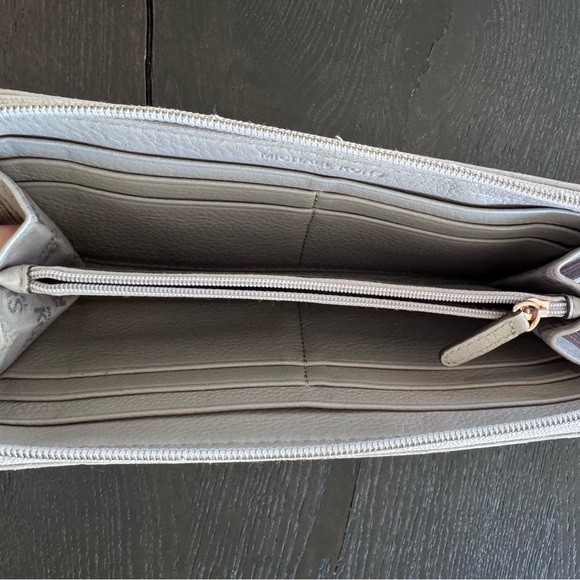Michael Kors Grey Zip Around Wallet - Picture 5 of 5